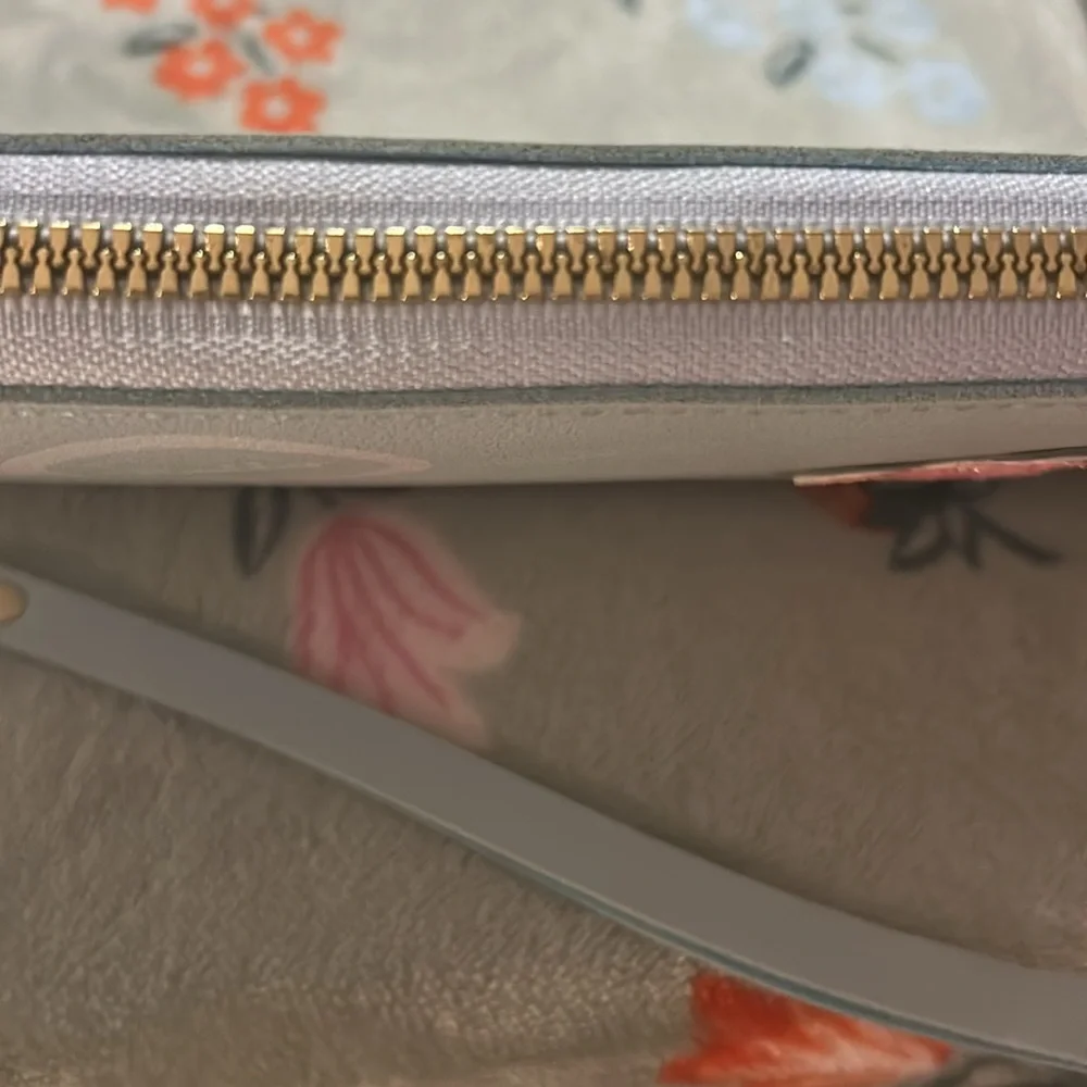 Disney Inspired Wallet NWOT - Picture 5 of 14